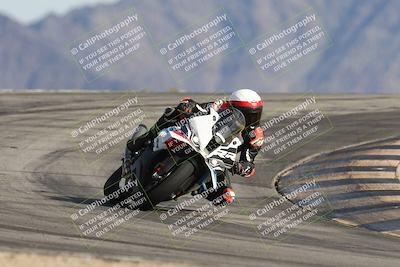 media/Nov-16-2025-Race Pace (Sun) [[8c5fa54630]]/Verified Riders/8-Turn 12 (120pm)/